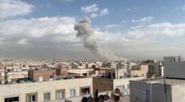 Serangan Israel mengganggu kualitas layanan komunikasi di beberapa wilayah ibu kota Iran, Teheran. WANA (West Asia News Agency)/Handout via REUTERS